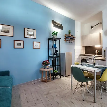 Barbablue Flat - The House Of Travelers Lägenhet Como