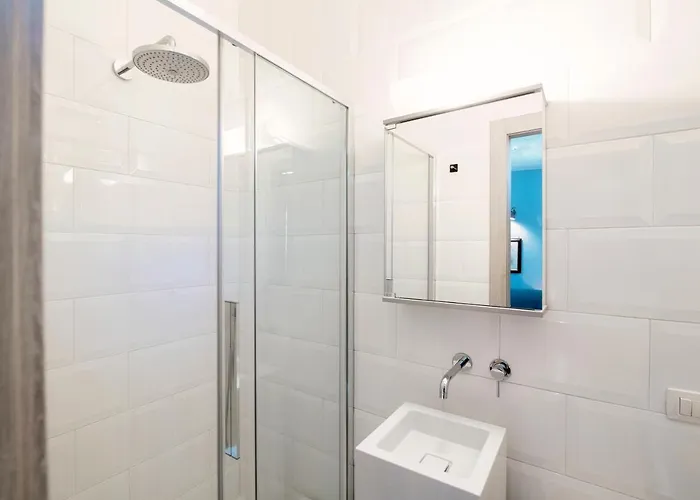 Barbablue Flat - The House Of Travelers * Como